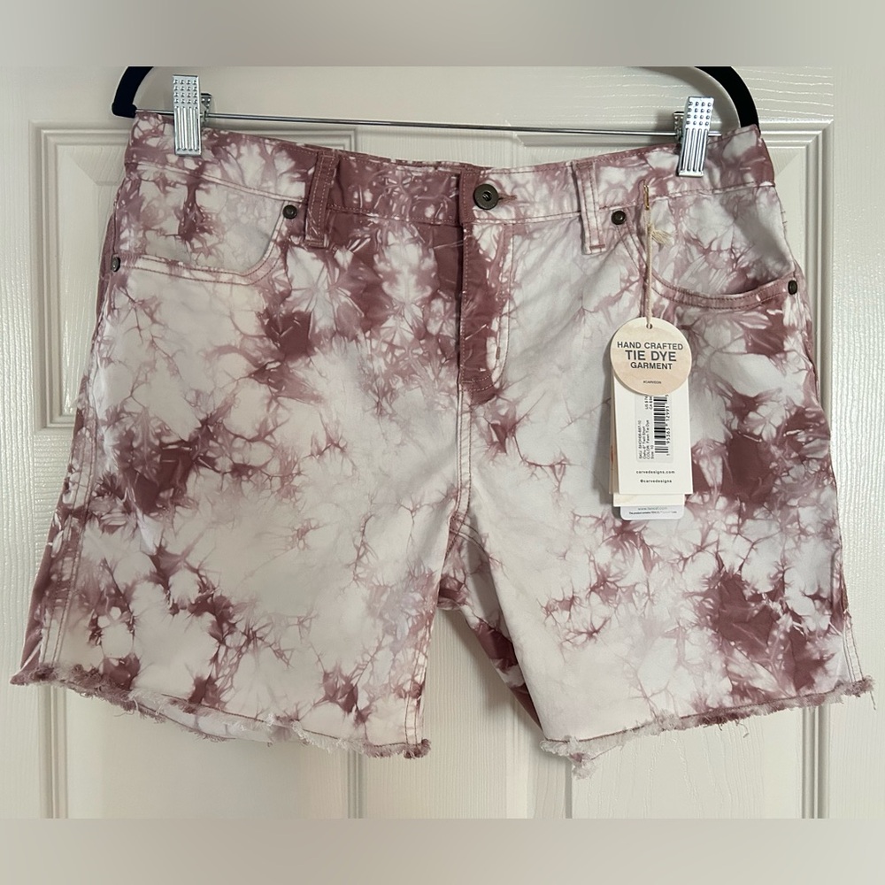 Carve Designs Fawn Tie Dye twill Shorts, NWOT, Sz 10, 6” inseam